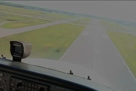 Wheel Shimmy on Runway 4
